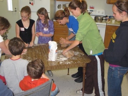 2011-05-04_4-H_Russian_culture