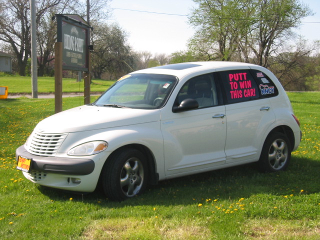 05-02-09_PT_Cruiser_for_putt-off