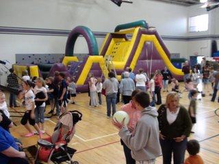 04-16-2010_Schl_Carnival_1