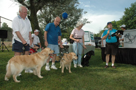 KSDS_PUPPY_RAISERS__GRADUATES_give_a_talk