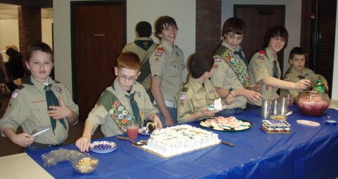Boy_Scouts_refreshment_time_2-21-10