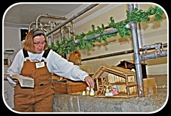 2022 11 23 ELM Liv Nativity1