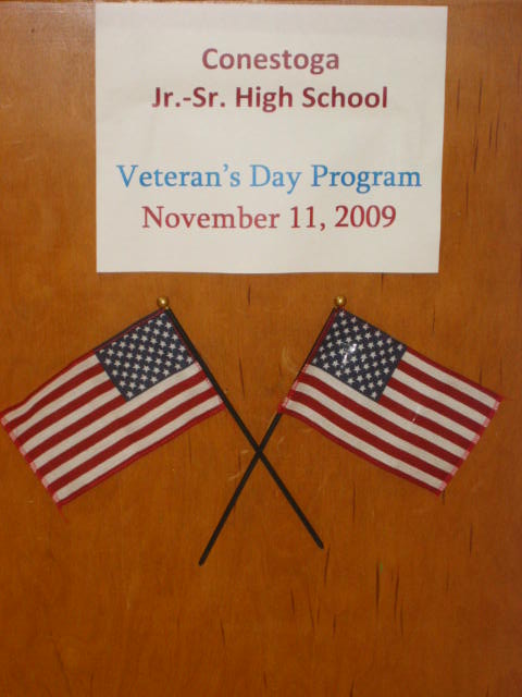 11-11-2009_Veterans_Day_podium