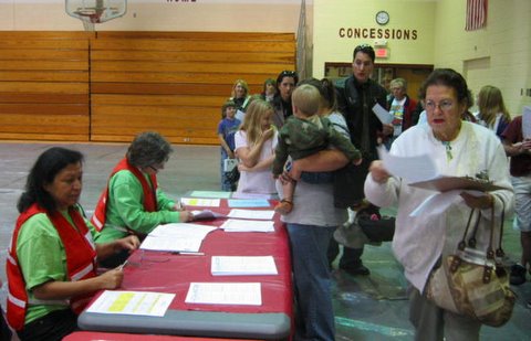 11-30-09_Conestoga_H1N1_Clinic_007