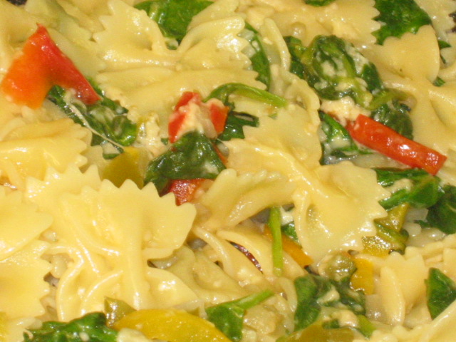Bowties_with_Spinach__Peppers